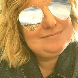 Meet your Posher, Caroline